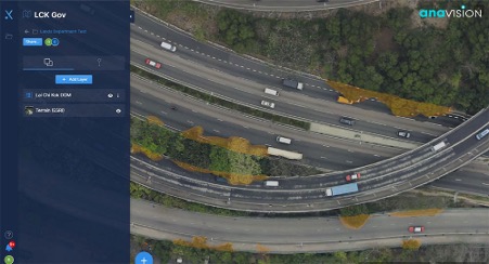 Overhanging Trees Along The Highway Were Detected And Highlighted In The Gis Platform
